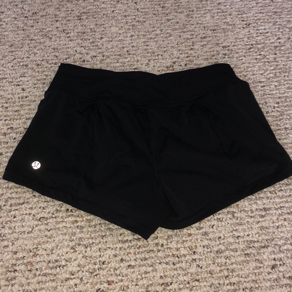 Lululemon black athletic shorts